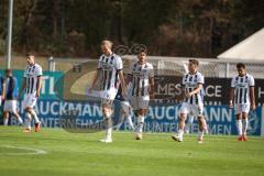 3. Liga - Saison 2026/27 - Victoria Köln - FC Ingolstadt 04  - Traurige Gesichter nach dem 1. Gegentor - Vinko Sapina (Nr.41 - FCI) - Fredrik Carlsen (Nr.8 - FCI) - Emre Gül (Nr.5 - FCI) - Foto: Meyer Jürgen