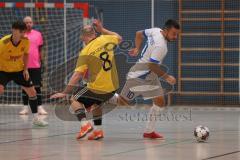 Hallenturnier MTV Ingolstadt - Saison 2025/26 - Reichertshofen - TSV Lichtenau - Mentor Haliti weiss Reichertshofen - Steven Spieß gelb Lichtenau - Foto: Meyer Jürgen