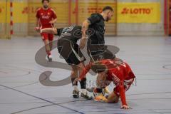 Lotto Bayern Hallencup - Finale - Lindenkreuzhalle Saison 2024/25 - FC Türk Sport Garching - Türk SV Ingolstadt - Aurel Kuqanaj rot Türk Ing -  - Maximilian Kalus schwarz Türk Sport Garching - Thomas Schreiner schwarz Türk Sport Garching - Foto: Meyer Jür