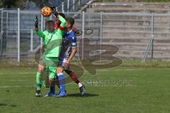 A - Junioren Bundesliga Süd/Südwest -  Saison 2021/2022 - FC Ingolstadt 04 - Karlsruher SC - Udebuluzor Michael (#21 FCI) - Weiß Max Torwart Karlsruhe - Foto: Meyer Jürgen