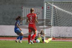 2. Fußball-Liga - Frauen - Saison 2022/2023 - FC Ingolstadt 04 - SC Sand - Torwart Maier Franziska (Nr.1 - FC Ingolstadt 04 ) - Kuru Büsra blau SC Sand - Foto: Meyer Jürgen