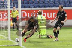 3. Liga - MSV Duisburg - FC Ingolstadt 04 - Tor Jubel Elfmeter 1:1, Stefan Kutschke (30, FCI) Marcel Gaus (19, FCI) Torwart Leo Weinkauf (1 MSV)