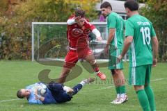 Kreisklasse - Saison 2025/26- TSV Lenting - Türkisch SV Ingolstadt - Marijan Maricic rot Türk SV - Leon Durnov Torwart Lenting - Foto: Meyer Jürgen