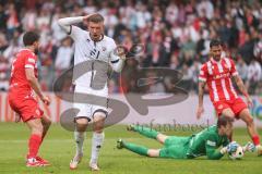 3. Liga; Energie Cottbus - FC Ingolstadt 04; Torchance verpasst Benjamin Kanuric (8, FCI) Torwart Bethke Elias (12 EC)