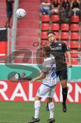 DFB Pokal; FC Ingolstadt 04 - SV Darmstadt 98; Dominik Franke (3 FCI) Bader Matthias (26 SVD) Zweikampf Kampf um den Ball