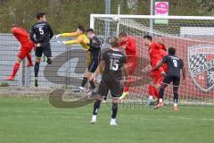 Bayernliga Süd - Saison 2021/2022 - FC Ingolstadt 04 II - TürkAugsburg - Markus Ponath Torwart (#1 FCI) greift beim Eckball daneben - Foto: Meyer Jürgen