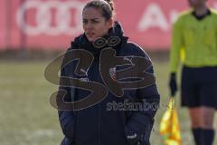 A - Junioren Bundesliga Süd/Südwest -  Saison 2021/2022 - FC Ingolstadt 04 - SC Freiburg - Sabrina Wittmann Trainerin FCI  - Foto: Meyer Jürgen