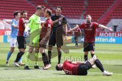 3. Liga - FC Ingolstadt 04 - TSV 1860 München - Torwart Hiller Marco (1, 1860) foult Fatih Kaya (9, FCI) und bekommt rote Karte, Marcel Gaus (19, FCI) Marc Stendera (10, FCI)