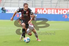 2.BL; FC Ingolstadt 04 - 1. FC Nürnberg - Michael Heinloth (17, FCI) Krauß Tom (14 , 1.FCN) Zweikampf