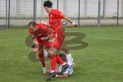 A-Junioren - Bundesliga Süd Fc Ingolstadt 04 - Eintracht Frabkfurt -  Brunner Felix #19 rot FCI - Sekulovic Davide rechts rot FCI - Foto: Meyer Jürgen