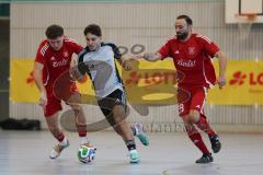 Lotto Bayern Hallencup - Saison 2024/25 - Türkisch SV Ingolstadt - TSV Ober./Unterhaunstadt- Angelo Boharu grau Ober./Unterhaunstadt  - Enis Kuqanaj rot Türkisch - Onur Keskin rot Türkisch rechts - Foto: Meyer Jürgen