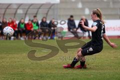 2. Fußball-Liga - Frauen - Saison 2022/2023 - FC Ingolstadt 04 - Eintracht Frankfurt II - Leni Fohrer (Nr.15 - FCI Frauen) - Foto: Meyer Jürgen