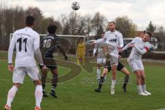 Bezirksliga - Saison 2023/24 - TSV Gaimersheim - TSV Eching - Thomas Schreiner (Nr.27 - Gaimersheim) - Dennis Hüttinger (Nr.7 - Gaimersheim) - Alessandro Lomo schwarz Eching - Foto: Meyer Jürgen