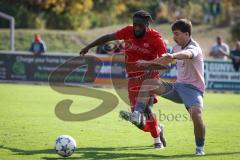Kreisliga - Saison 2026/27 - SV Zuchering - VFB Eichstätt II - Niklas Matzel rosa Eichstätt II  - Glenn Heicappell rot Zuchering - Foto: Meyer Jürgen