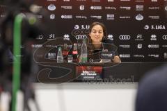 3. Liga - Saison 2024/25 - Pressekonferenz - FC Ingolstadt 04 -  - Cheftrainerin Sabrina Wittmann (FCI) - XXXXX - Foto: Meyer Jürgen
