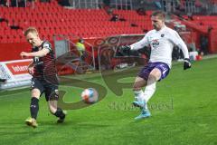 2.BL; FC Ingolstadt 04 - Erzgebirge Aue; Christian Gebauer (22, FCI) Barylla Anthony (23 Aue)