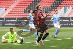 3. Liga - FC Ingolstadt 04 - TSV 1860 München - Dennis Eckert Ayensa (7, FCI) verfehlt Tor, Torwart Kretzschmar Tom (40, 1860) und ärgert ich