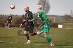 Kreisklasse - Saison 2025/26- TSV Gaimersheim II - SV Lippertshofen - Moritz Heckl schwarz Gaimersheim - Florian Hiss grün Lippertshofen - Foto: Meyer Jürgen