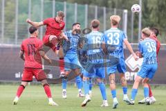 3. Liga; Testspiel; FC Ingolstadt 04 - 1. FC Heidenheim; Torchance verpasst Kopfball Simon Lorenz (32, FCI) Jonas Scholz (15, FCI) Niehues Julian (16 HDH) Rothweiler Nick (33 HDH) #h39#