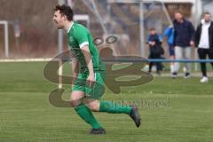 Kreisliga - Saison 2023/24 -  SV Hundszell - SV Denkendorf -  Der 0:1 Führungstreffer durch - Marius Heß grün Denkendorf - jubel - Foto: Meyer Jürgen