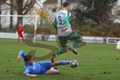 Landesliga - Saison 2025/26 - SV Manching - VFB Durach - Fabian  Neumayer (Nr.9 - SV Manching) - Gruber Christoph blau Durach  - Foto: Meyer Jürgen