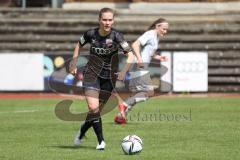 2. Frauen-Bundesliga - Saison 2021/2022 - FC Ingolstadt 04 - SV Henstedt-Ulzburg - Scharly Jana (#20 FCI) - Foto: Meyer Jürgen