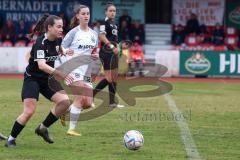 2. Fußball-Liga - Frauen - Saison 2022/2023 - FC Ingolstadt 04 - Eintracht Frankfurt II - Paula Vidovic (Nr.11 - FCI Frauen) - Hochstadt Michelle weiss Frankfurt - Foto: Meyer Jürgen