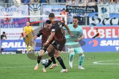 3. Liga; FC Ingolstadt 04 - TSV 1860 München; Zweikampf Kampf um den Ball Felix Keidel (43, FCI) David Kopacz (29, FCI) Zwarts Joel (9 TSV)