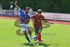 Testspiel - TSV Ingolstadt Nord - FC Augsburg II - Mario Subaric rot Augsburg - Ferhat Uc blau TSV Ingolstadt - Foto: Jürgen Meyer