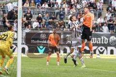 3. Liga; SV Sandhausen - FC Ingolstadt 04; Sebastian Grönning (11, FCI) Knipping Tim (4 SVS) Kopfball Torwart Königsmann Timo (22 SVS)