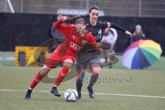 Bayernliga - Frauen - Saison 2022/2023 - FC Ingolstadt 04 II -TSV Schwaben Augsburg - Serena Horak rot FCI - Lisa Seidler schwarz Augsburg - Foto: Meyer Jürgen