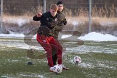 3. Liga - Saison 2025/26 - FC Ingolstadt 04 - Trainingsauftakt nach der Winterpause - Max Plath (Nr.14 - FCI) - Jannick Schmidt (FCI) - Foto: Meyer Jürgen