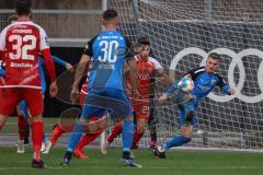 2.BL; Testspiel; FC Ingolstadt 04 - Würzburger Kickers; Florian Pick (11 FCI) Meisel Dominik (25 FWK) Stefan Kutschke (30, FCI) Zweikampf Kampf um den Ball