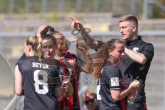 2. Bundesliga Frauen - Saison 2025/26 - FC Ingolstadt 04 Frauen - Borussia Mönchengladbach - Cheftrainer Benjamin Stolte (FC Ingolstadt Frauen I) gibt Anweisungen - XXXXX - Foto: Meyer Jürgen