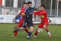 Kreisliga - Saison 2025/26- TSV Kösching - TV Münchsmünster - David Ostermeier rot Kösching - Enrico Reindl blau Münchsmünster - Foto: Meyer Jürgen