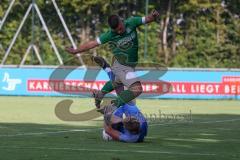 Kreisliga - Saison 2023/2024 - FC Gerolfing - FC Hitzhofen/Oberzell - Raymond Kreizer grün Gerolfing - 
Valentin Puhar Torwart Hitzhofen - Foto: Meyer Jürgen