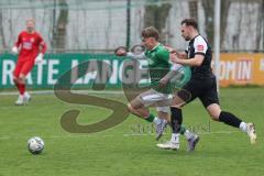 Bezirksliga - Saison 2024/25 - FC Gerolfing - VFB Eichstätt II - Timo Kraus grün Gerolfing - Johannes Hallmeier schwarz Eichstätt - Foto: Meyer Jürgen