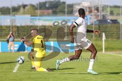 3. Liga; FC Ingolstadt 04 - Trainingslager, Testspiel, FC Kottern; Torchance Daouda Beleme (9, FCI) scheitert am Torwart