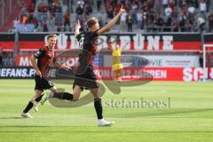 3. Liga; FC Ingolstadt 04 - SSV Ulm 1846; Tor Jubel Treffer Benjamin Kanuric (8, FCI) 1:0 mit Moritz Seiffert (23, FCI)