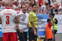 3. Liga; Rot-Weiss Essen - FC Ingolstadt 04; Cheftrainer Rüdiger Rehm (FCI) schimpft zum Schiedsrichter Elfmeterentscheidung