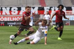 3. Liga - FC Ingolstadt 04 - 1. FC Saarbrücken - Dennis Eckert Ayensa (7, FCI) gegen Zeitz Manuel (8 SB)