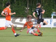Relegation zur Kreisklasse - Saison 2025/26 - TSV Gaimersheim II - SC Irgertsheim  - Benedikt Klotzbücher orange Irgertsheim - Mario Hochwart schwarz Gaimersheim  - Foto: Meyer Jürgen