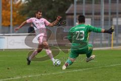 Bezirksliga - Saison 2025/26- TSV Gaimersheim - SpVgg Kammerberg - Nicolae Nechita (Nr.19 - TSV Gaimersheim) - Robin Anselment Torwart Kammerberg - Foto: Meyer Jürgen