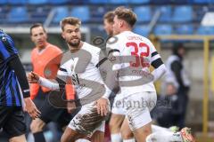 3. Liga; SV Waldhof Mannheim - FC Ingolstadt 04 - Torchance verpasst, Yannick Deichmann (20, FCI) Simon Lorenz (32, FCI) ärgern sich