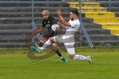 Bayernliga Süd - Saison 2021/2022 - FC Ingolstadt 04 II - SV Donaustauf - Riedl Fabio (#18 FCI) - Nemanja Radivojevic weiss #33 Donaustauf - Foto: Meyer Jürgen