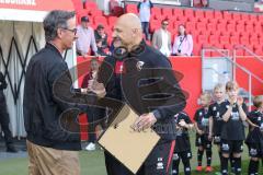 3. Liga - Saison 2024/25 - FC Ingolstadt 04 - SV Wehen Wiesbaden - Verabschiedung  - Karl Meier - Robert Wulnikowski - XXXXX - Foto: Meyer Jürgen