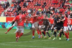 3.Liga - Saison 2022/2023 - Hallersche FC - FC Ingolstadt 04 - Moussa Doumbouya (Nr.27 - FCI) -  Aljaz Casar (Nr.17 - Halle) - - Foto: Meyer Jürgen