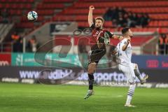 3. Liga; FC Ingolstadt 04 - SC Verl; Zweikampf Kampf um den Ball Yannick Deichmann (20, FCI) Wolfram Maximilian (7 Verl)