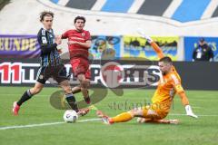 3. Liga; 1. FC Saarbrücken - FC Ingolstadt 04; Torchance verpasst Ognjen Drakulic (30, FCI) Torwart Menzel Phillip (13 FCS) Wilhelm Lasse (18 FCS)
