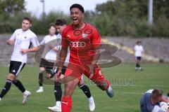 Bayernliga Nord - Saison 2023/2024 - FC Ingolstadt 04 - FC Coburg - David Udogu rot FCI - Luis Krempel Torwart Coburg - Foto: Meyer Jürgen